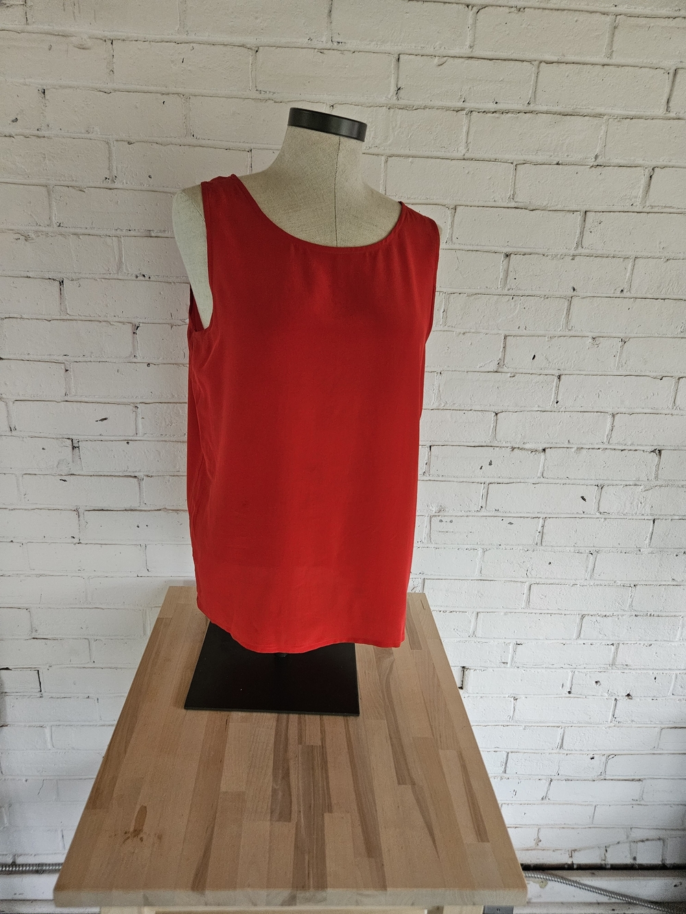 Marc Allan 100% Silk Classic Red Sleeveless Tank Top